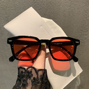 [10483] PL-WW007 Kacamata Wanita Pria Optik Anti Sunglass Dengan Fashion Sunglasses Kacamata Hitam (PL-WW007-Black/Red)